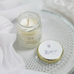 petite bougie blanche marque-place original
