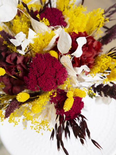 Bouquet de fleurs séchées couleurs chaudes